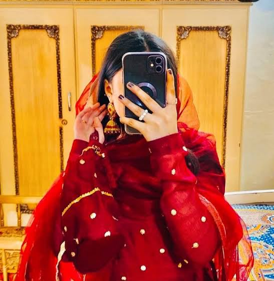 heera's avatar