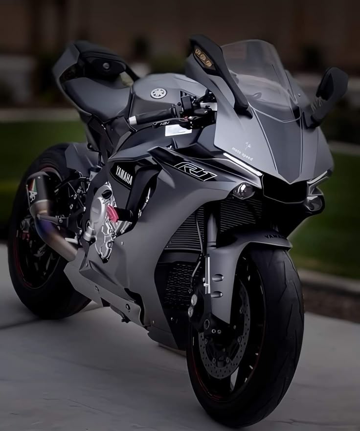 Motovlog post on Dostana
