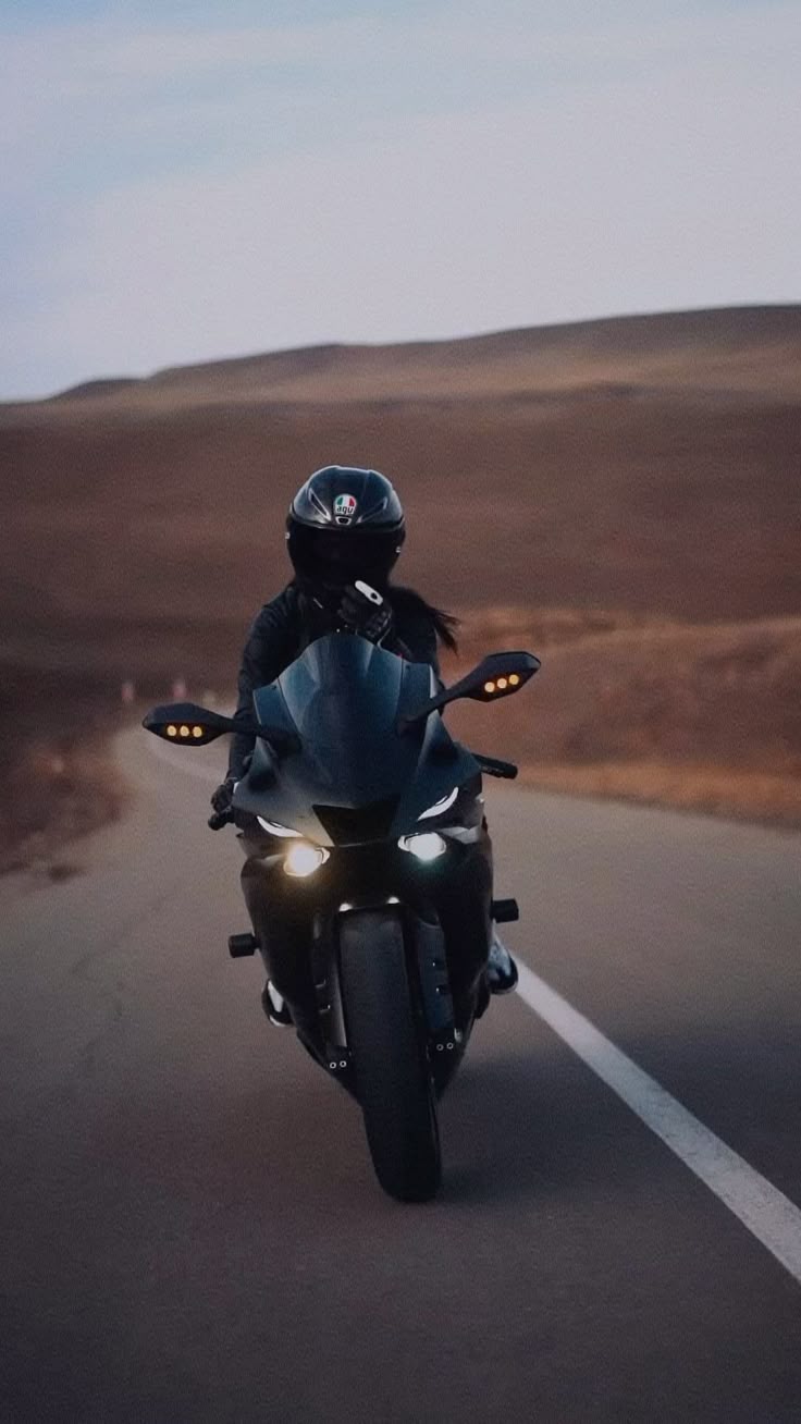 Motovlog post on Dostana