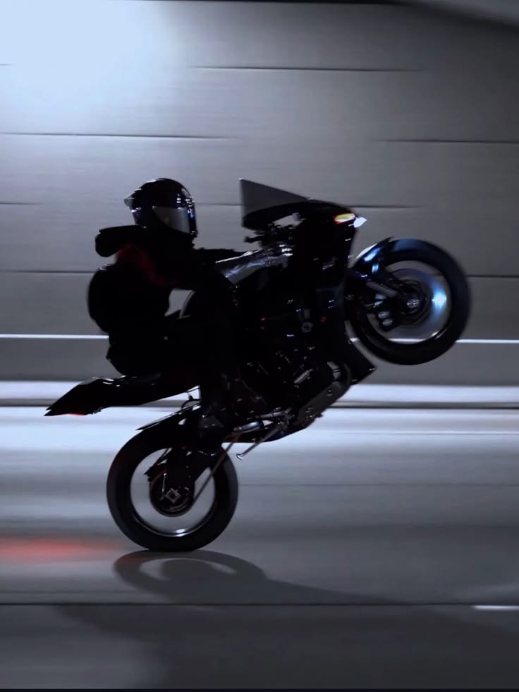 Motovlog post on Dostana