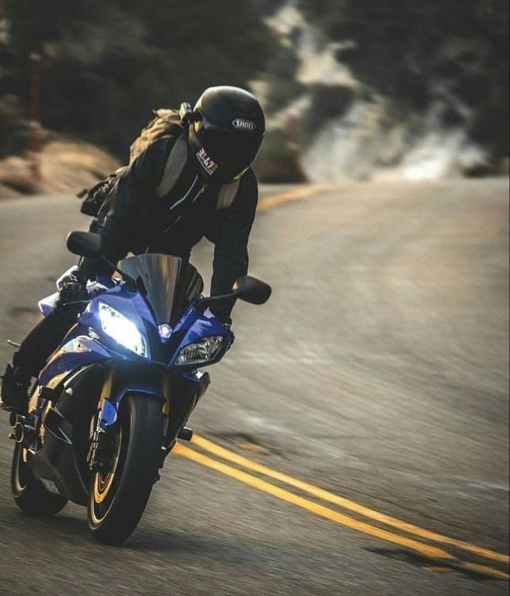 Motovlog post on Dostana