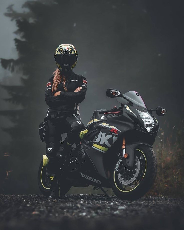 Motovlog post on Dostana