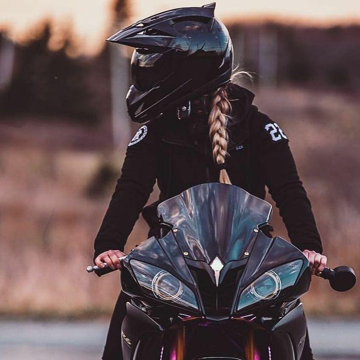 Motovlog post on Dostana