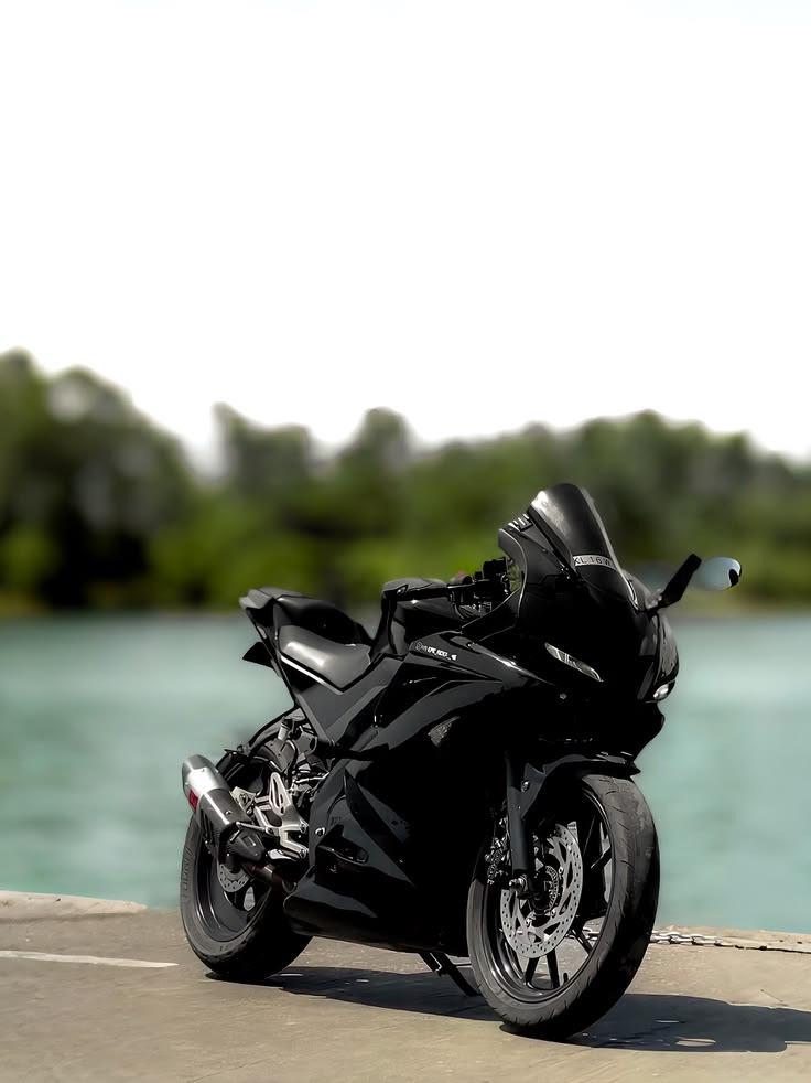 Motovlog post on Dostana