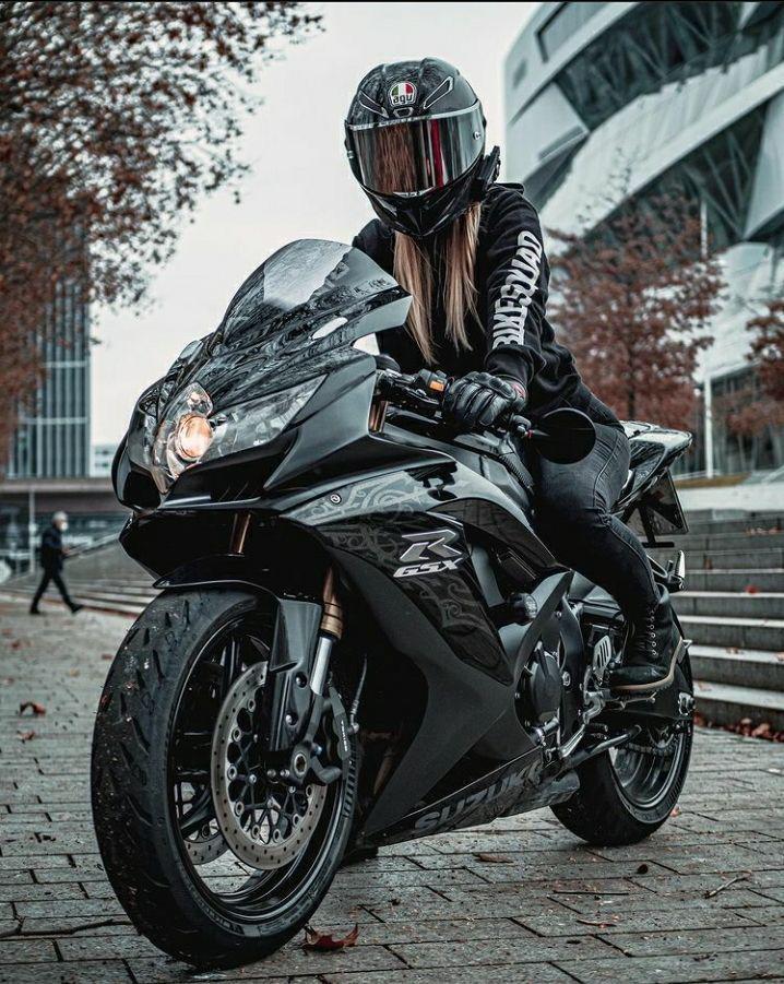 Motovlog post on Dostana