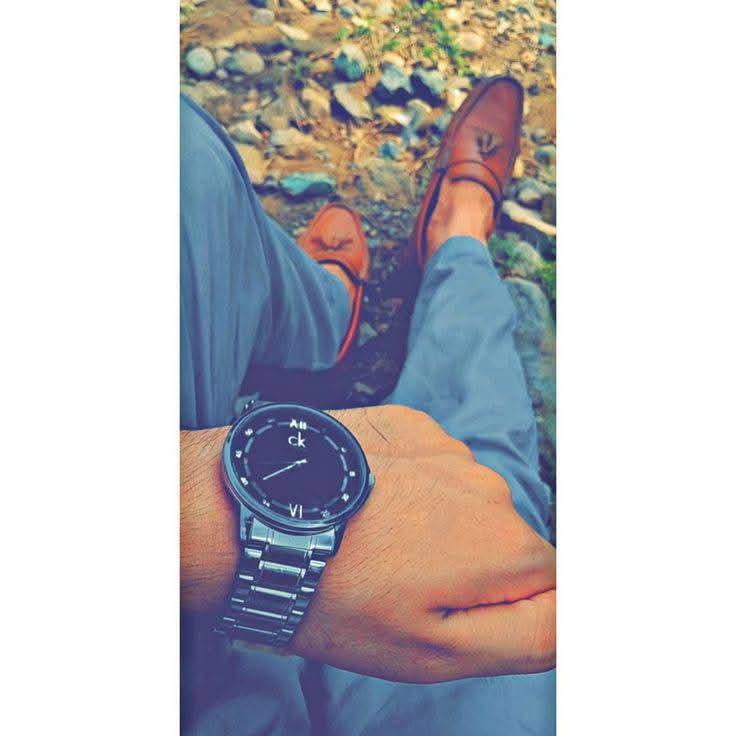 محبت لفظوں کی محتاج نہیں ہوتی

تم ساتھ ہو تو دنیا بھی حسین لگتی ہے

___ ᘔᗩ𝚒ᑎ __ ᗩᒪ𝚒 ___