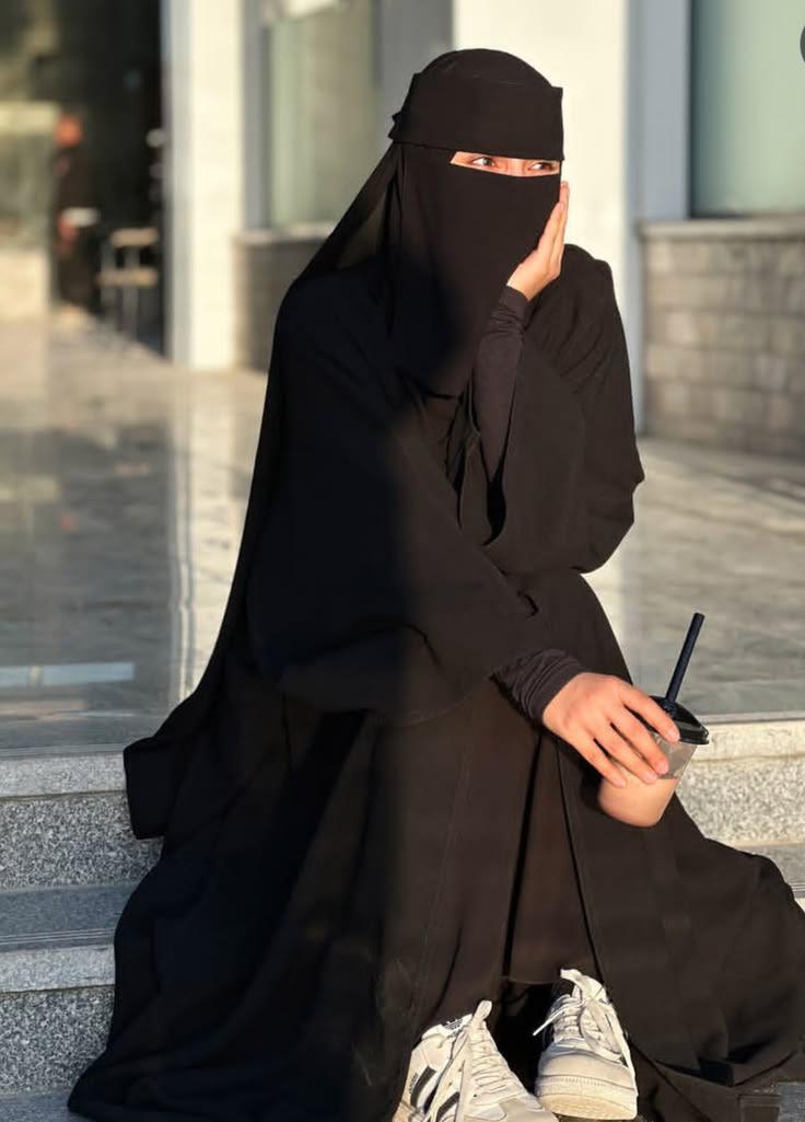 *بنت حوا کیلئے کیا یہ اہمیت کم ہے*
*کہ ابن آدم اس کے بغیر نا مکمل ہے*?