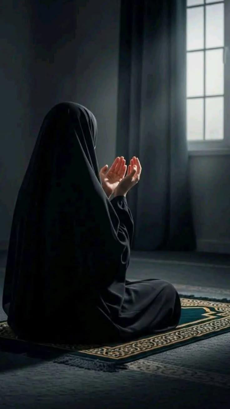 تری ہنسی سے مہکتے رہیں یہ سب موسم ، خدا کرے کبھی نا آئیں تجھ پ ملال کے دن 🙂
Dost🥀🥀🥀