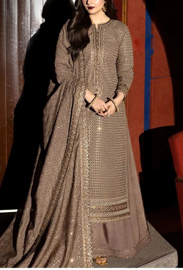 Fashion post on Dostana