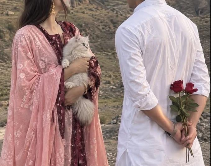 تم وہ گلاب ہستی ہو
 کہ جو بھی ساتھ ٹھہرے!
کمال ہو جائے ، گل و گلزار ہو جائے!
       🌸♥️🫶🏻✨