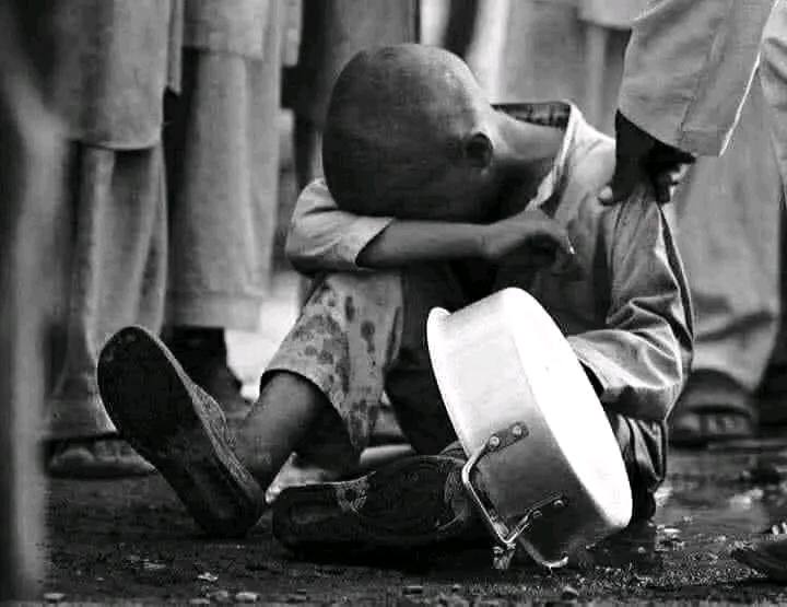 میری طلب کے تقاضے پہ،،،، تھوڑا غور تو کر
میں تیرے پاس ہُوں آیا، ،،،،خدا کے ہوتے ہُوئے