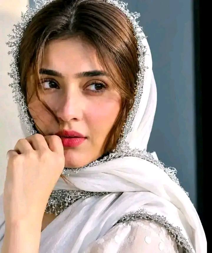 ‏دل خراب یہ خواہش تری عجب ہے کہ وہ
‏ستم بھی کم نہ کرے اور مہرباں بھی رہے

‏

‏⁧‫